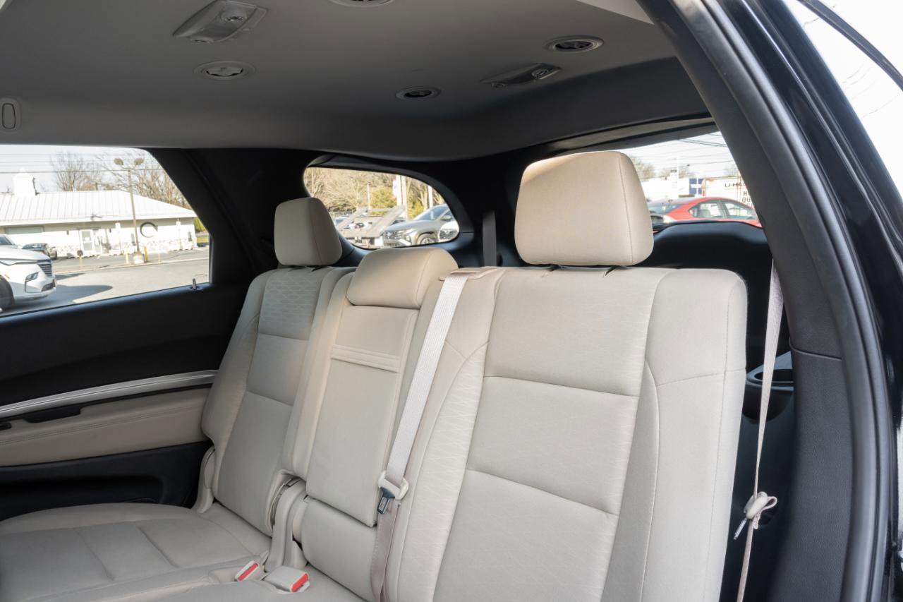 Used 2019 Dodge Durango SXT image 18