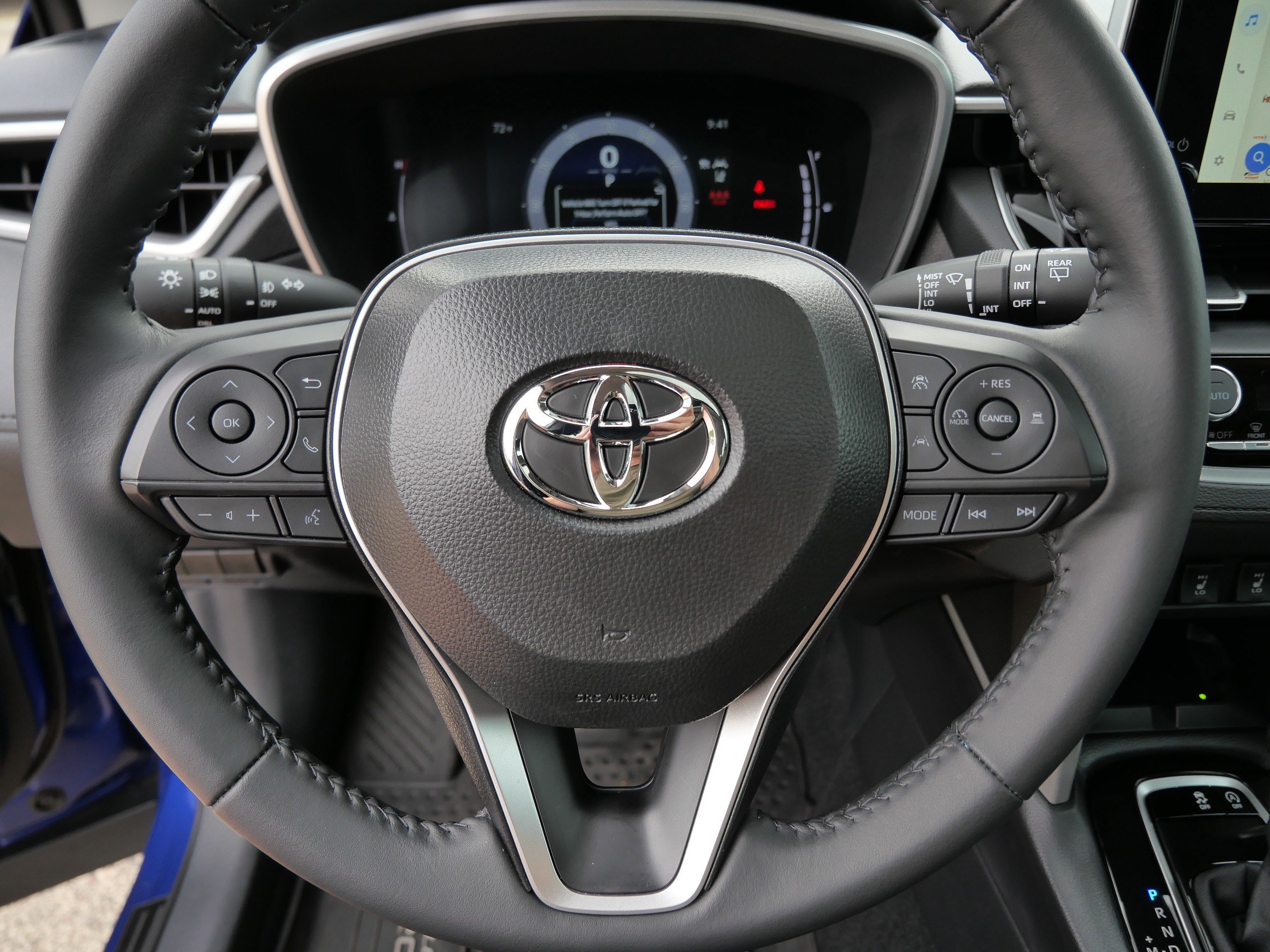 Used 2025 Toyota Corolla Cross XLE w/ Convenience Package AWD/4WD image 26