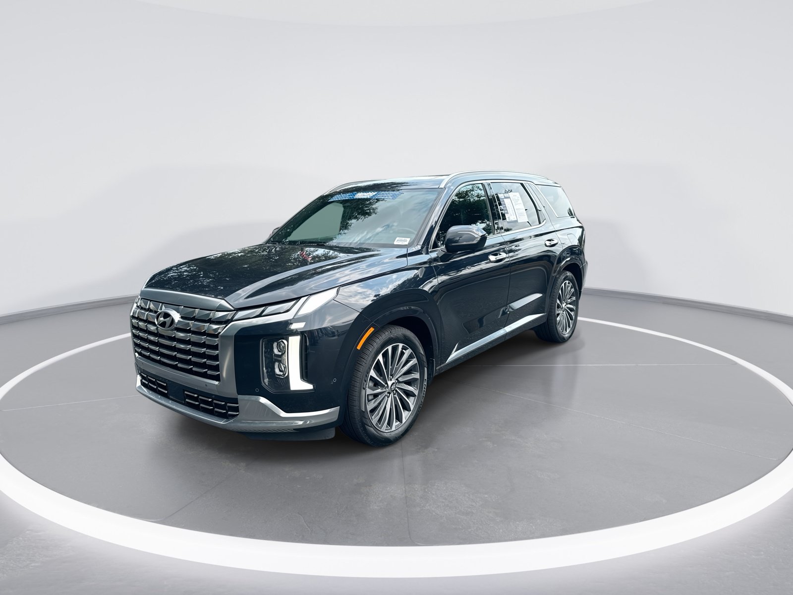 Used 2024 Hyundai Palisade Calligraphy FWD image 5