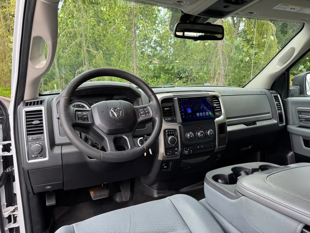 Used 2014 RAM 1500 Classic SLT AWD/4WD image 9