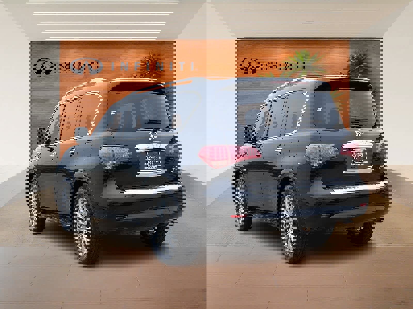 Used 2015 INFINITI QX80 Luxe w/ 22" Wheel Package image 5