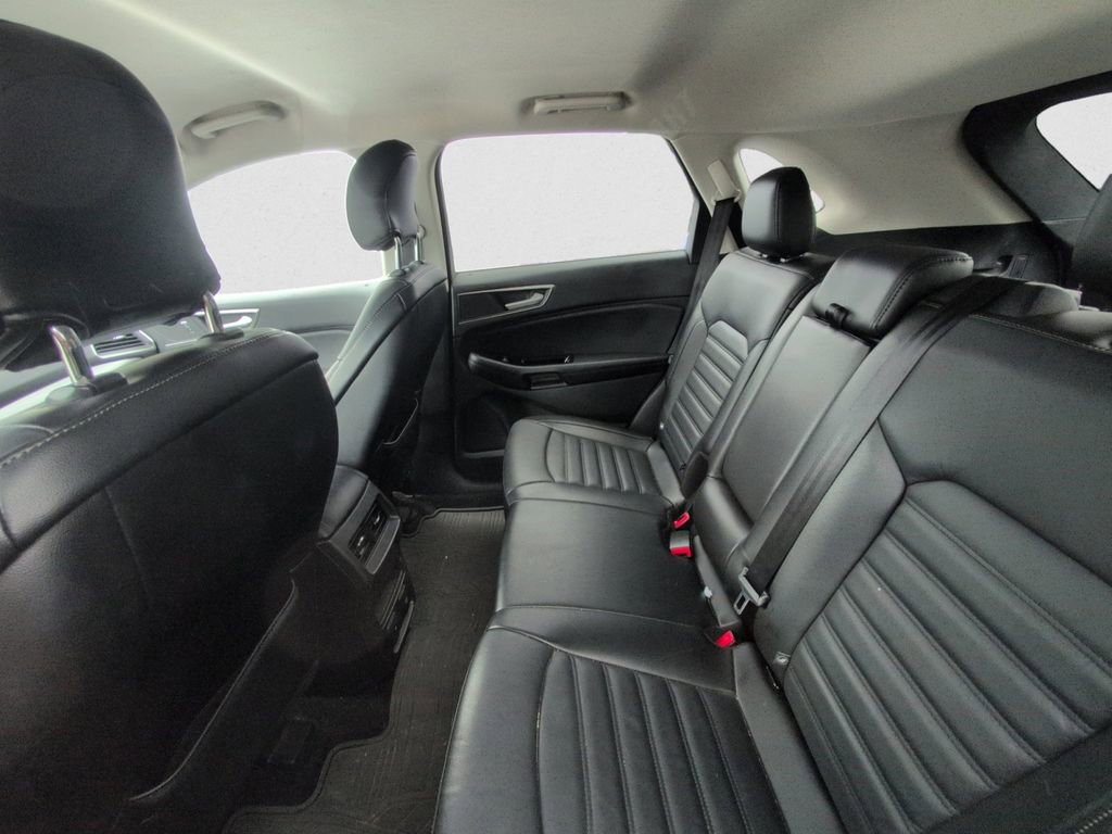 Used 2015 Ford Edge SEL w/ Equipment Group 201A AWD/4WD image 9