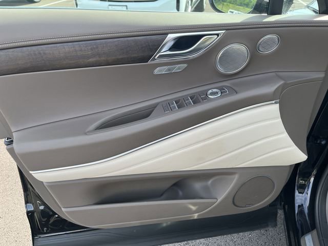 Used 2023 Genesis GV80 3.5T w/ Prestige Package AWD/4WD image 13