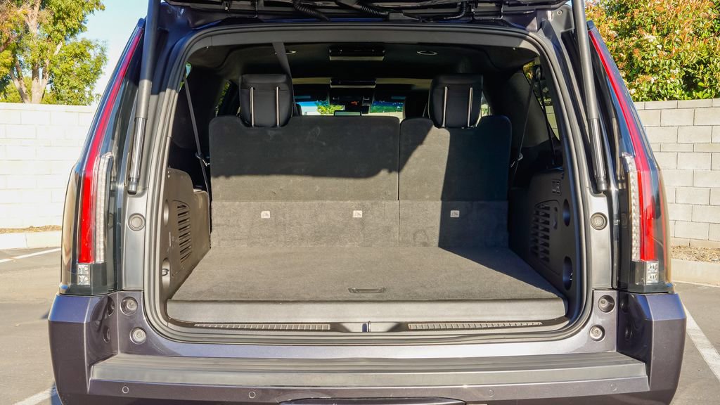 Used 2018 Cadillac Escalade ESV Platinum AWD/4WD image 9