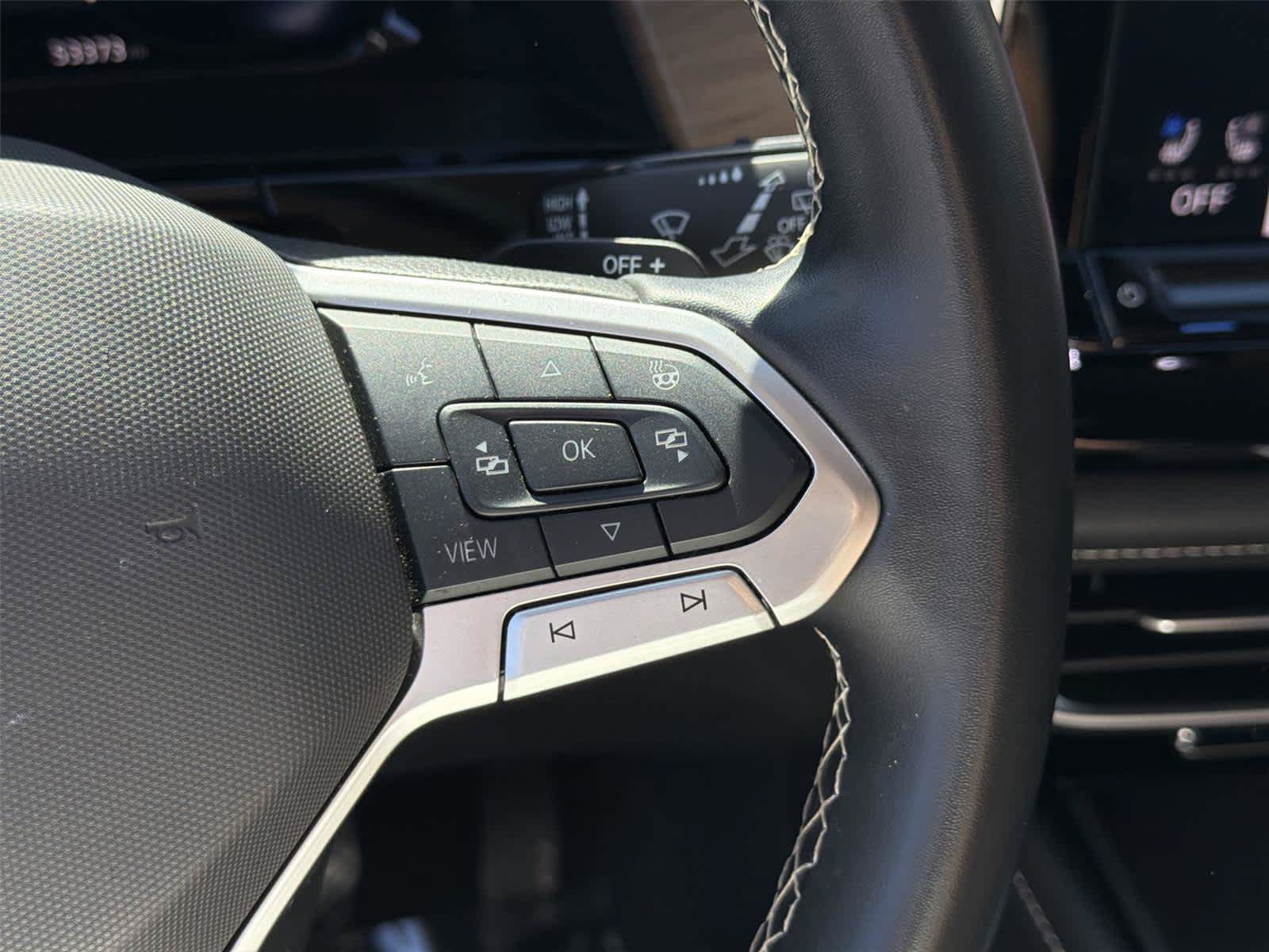Used 2024 Volkswagen Atlas SE FWD image 34