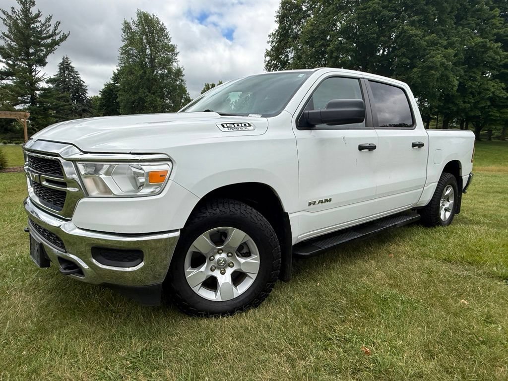 Used 2019 RAM 1500 Tradesman w/ SXT Appearance Group AWD/4WD image 7