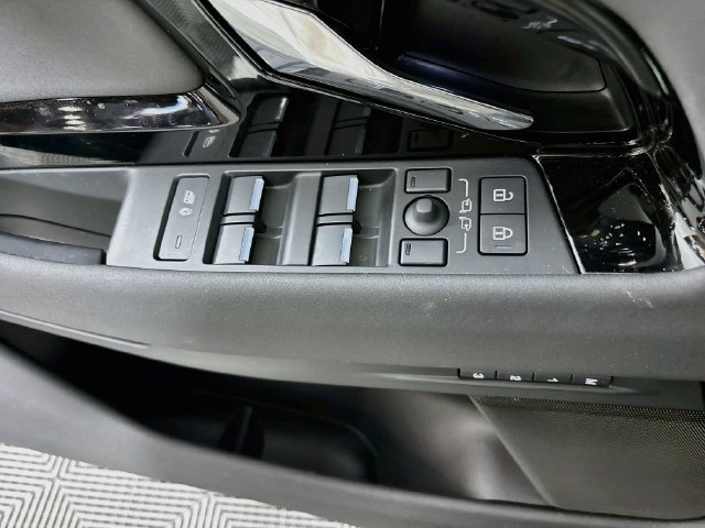 Used 2026 Land Rover Range Rover Evoque S AWD/4WD image 20