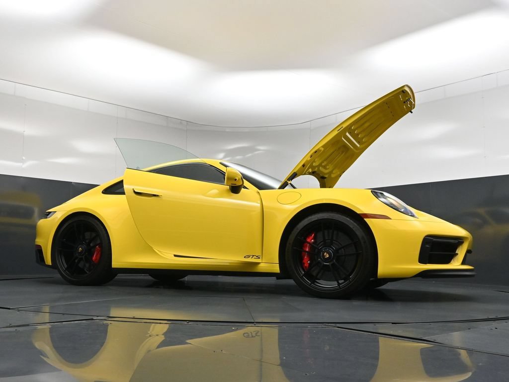 Certified 2022 Porsche 911 Carrera GTS w/ Premium Package RWD image 34