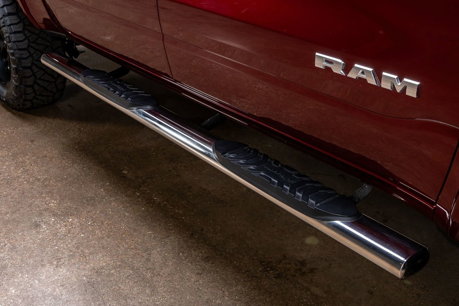 Used 2020 RAM 1500 Laramie AWD/4WD image 13