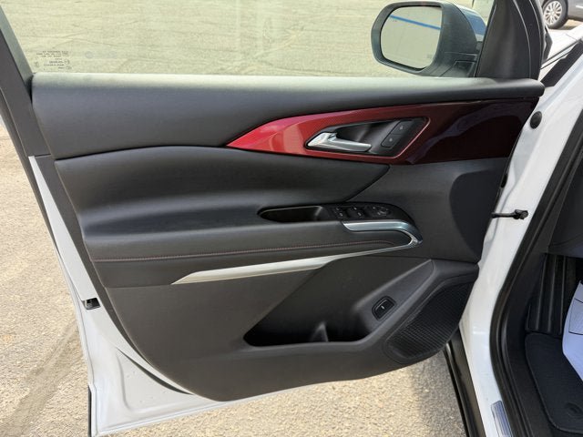 Used 2024 Chevrolet Traverse Z71 w/ LPO, Floor Liner Package AWD/4WD image 7