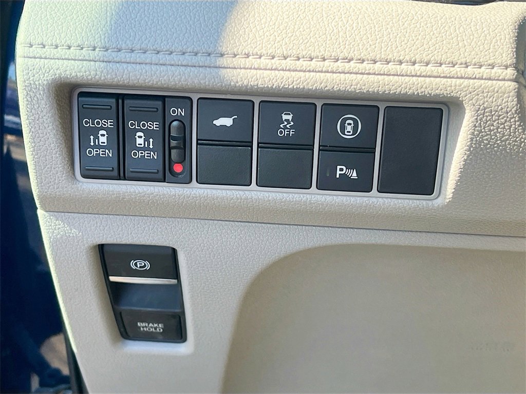 Used 2023 Honda Odyssey Touring image 10