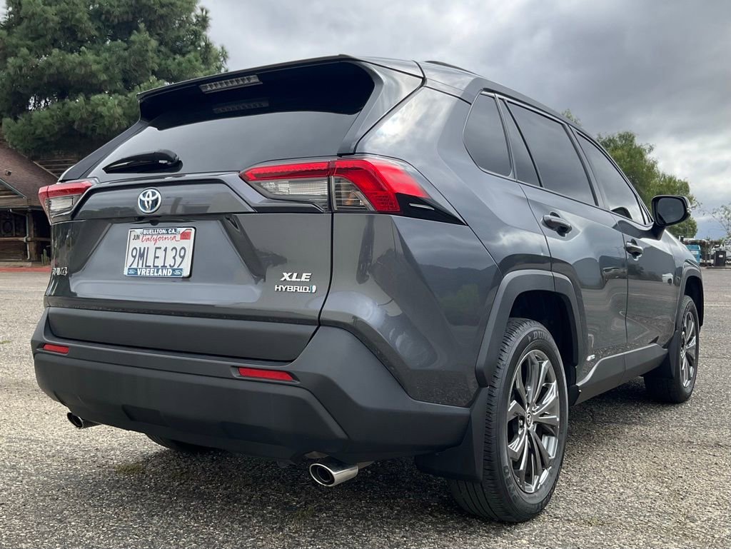 Used 2024 Toyota RAV4 XLE Premium image 77