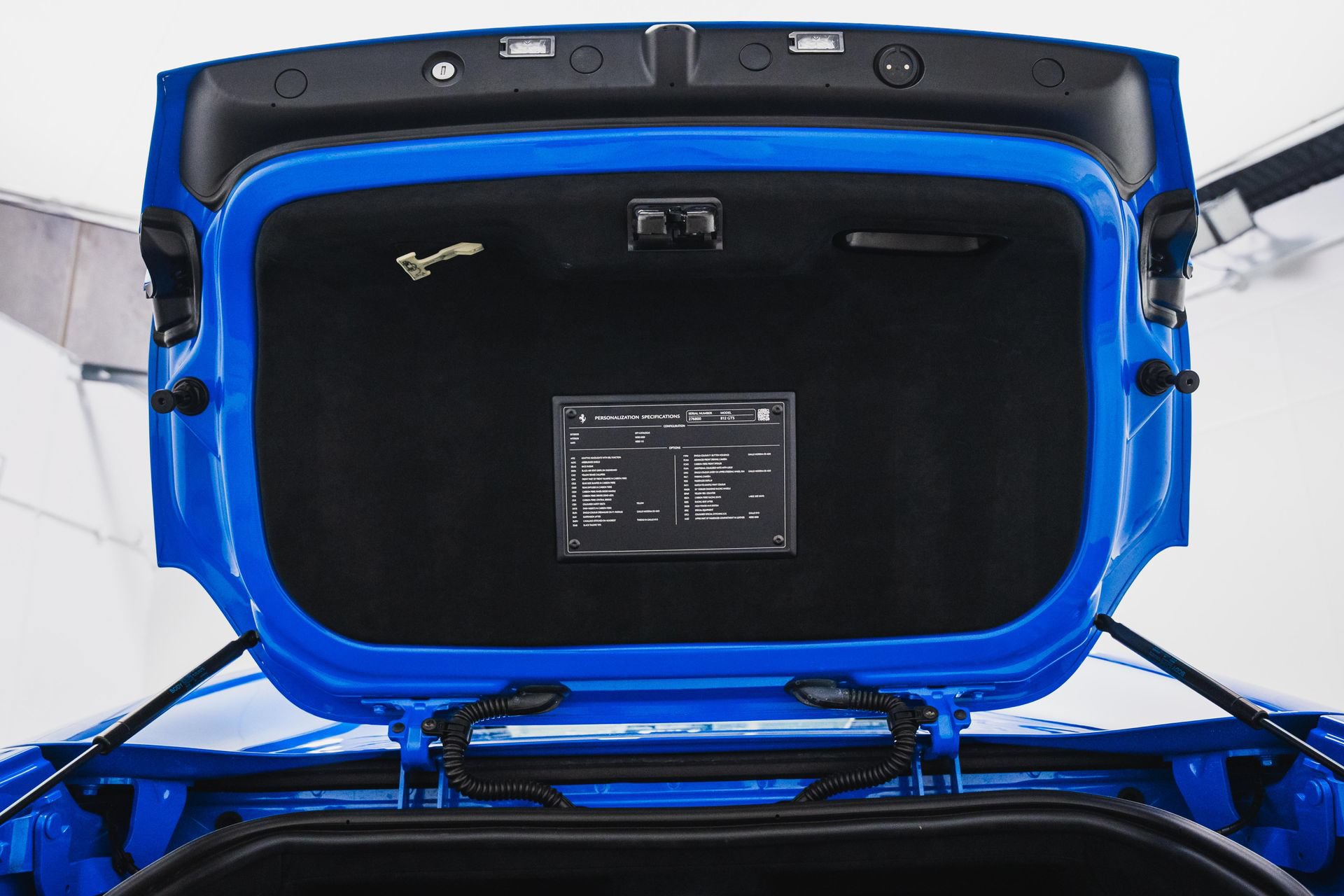 Used 2022 Ferrari 812 GTS RWD image 91