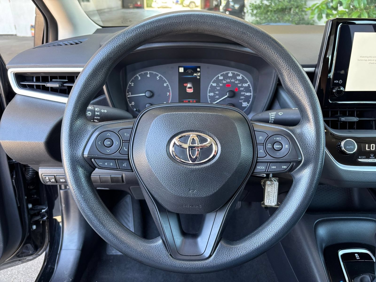Used 2025 Toyota Corolla LE FWD image 22