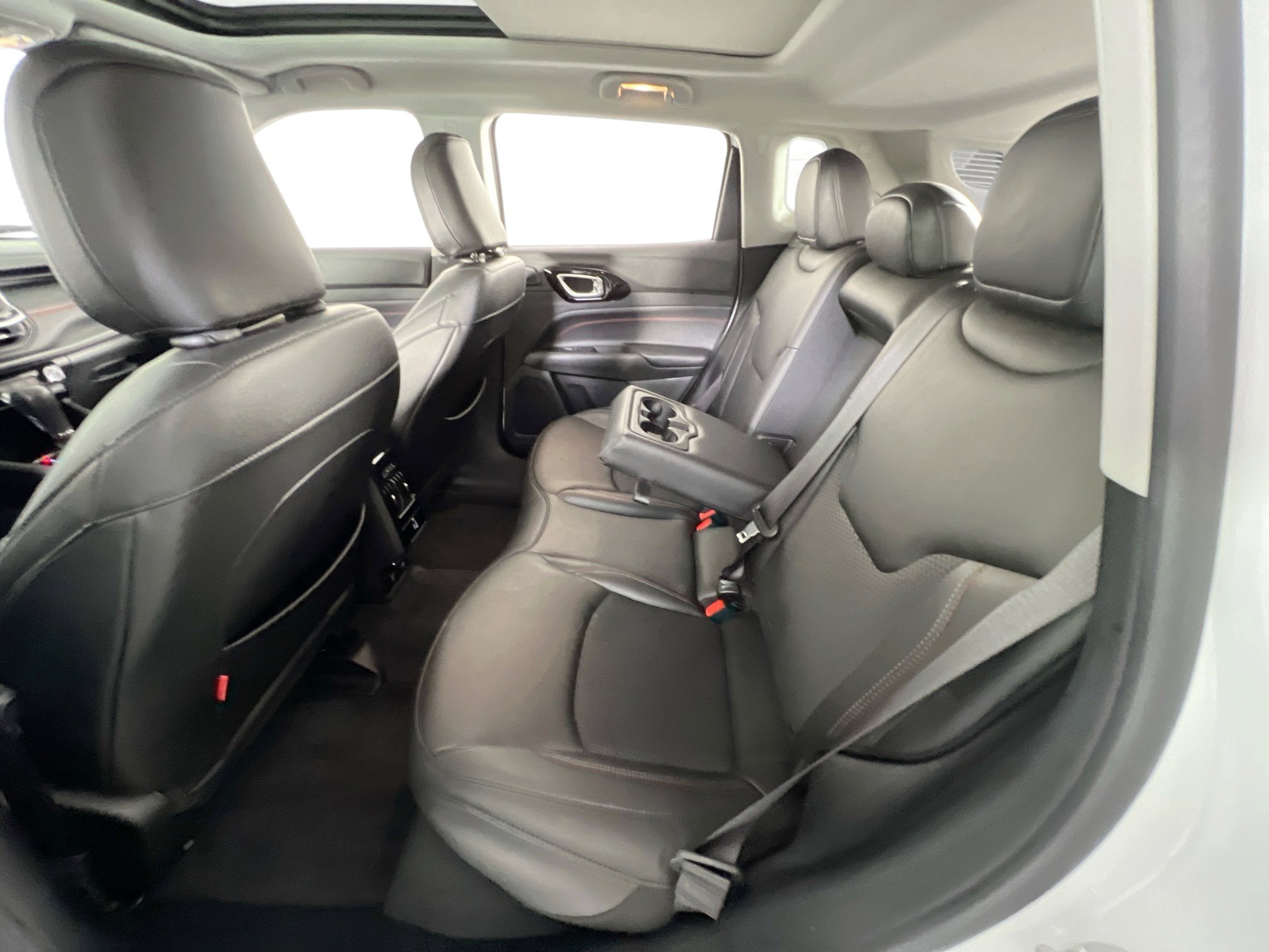 Used 2022 Jeep Compass Trailhawk w/ Sun and Sound Group image 23