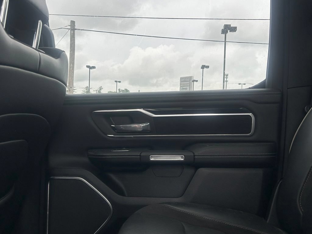 Used 2021 RAM 1500 Laramie AWD/4WD image 29