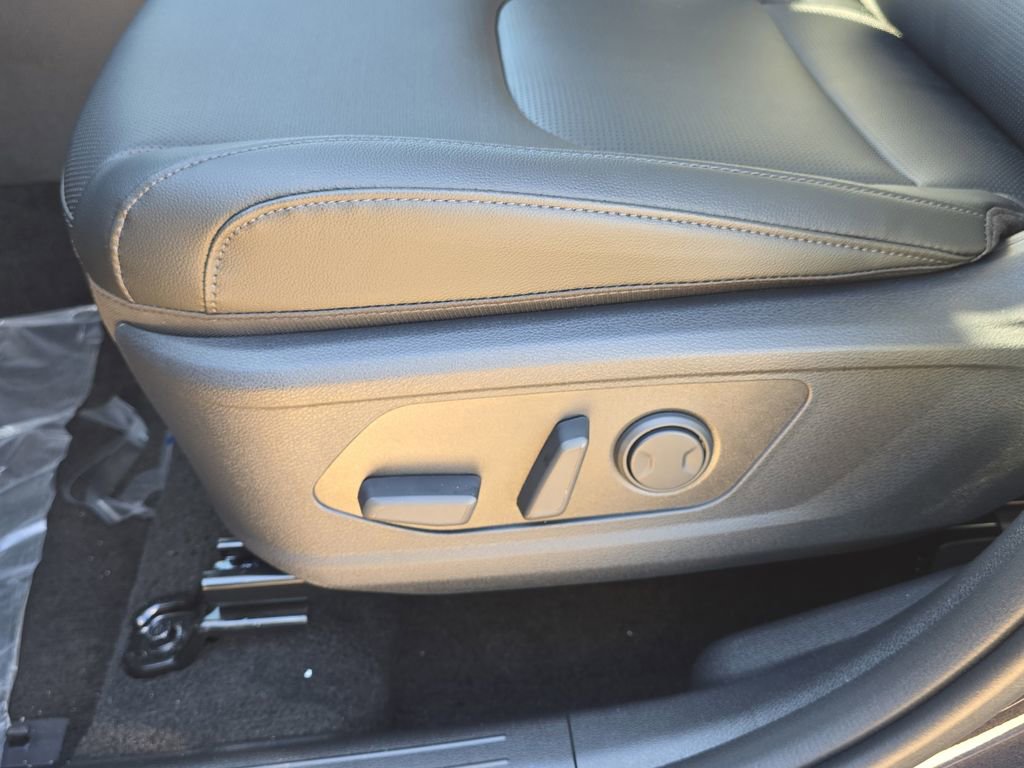 New 2026 Kia Sportage EX w/ EX Panorama Roof Package image 23