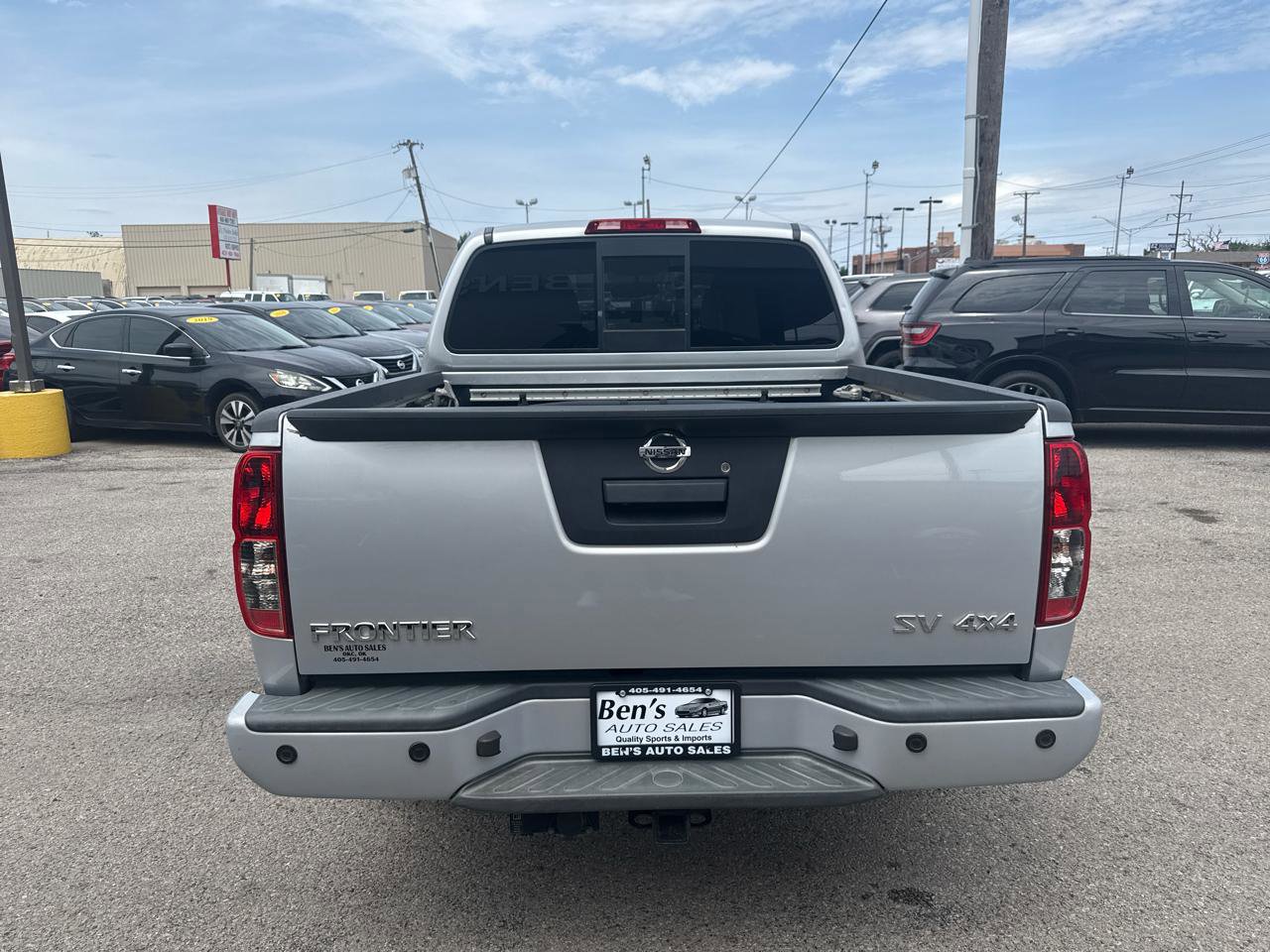 Used 2020 Nissan Frontier SV AWD/4WD image 7
