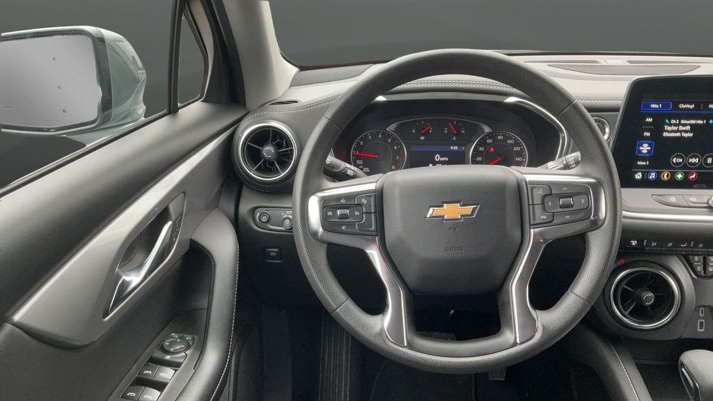 Certified 2025 Chevrolet Blazer LT AWD/4WD image 36