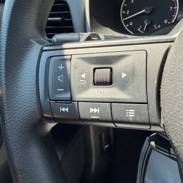 Used 2024 Nissan Rogue S FWD image 23