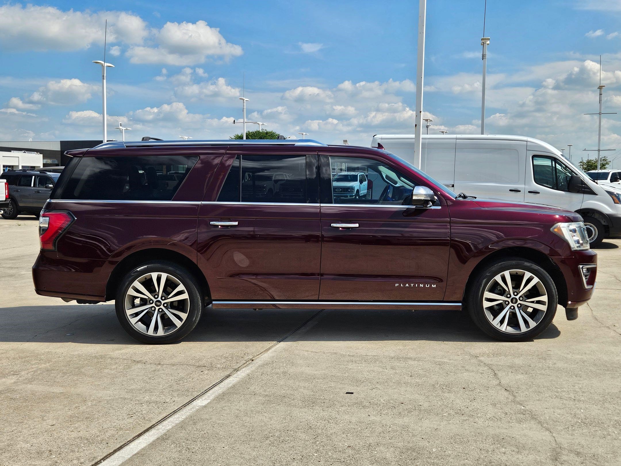 Used 2020 Ford Expedition Max Platinum RWD image 2