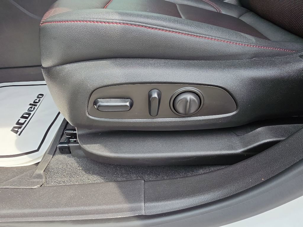 Used 2023 Chevrolet Blazer RS w/ Driver Confidence II Package AWD/4WD image 26