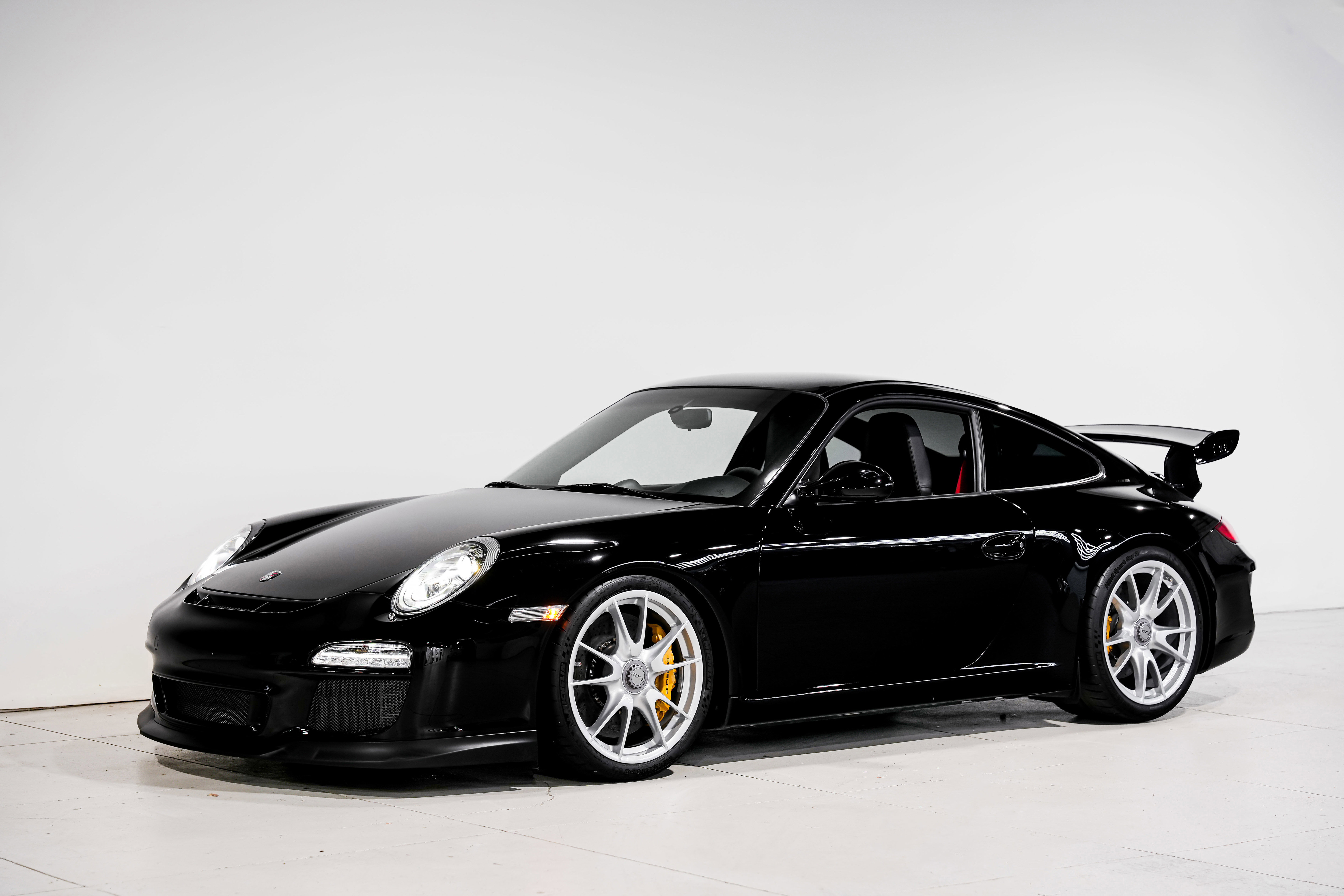 Used 2010 Porsche 911 GT3 image 6