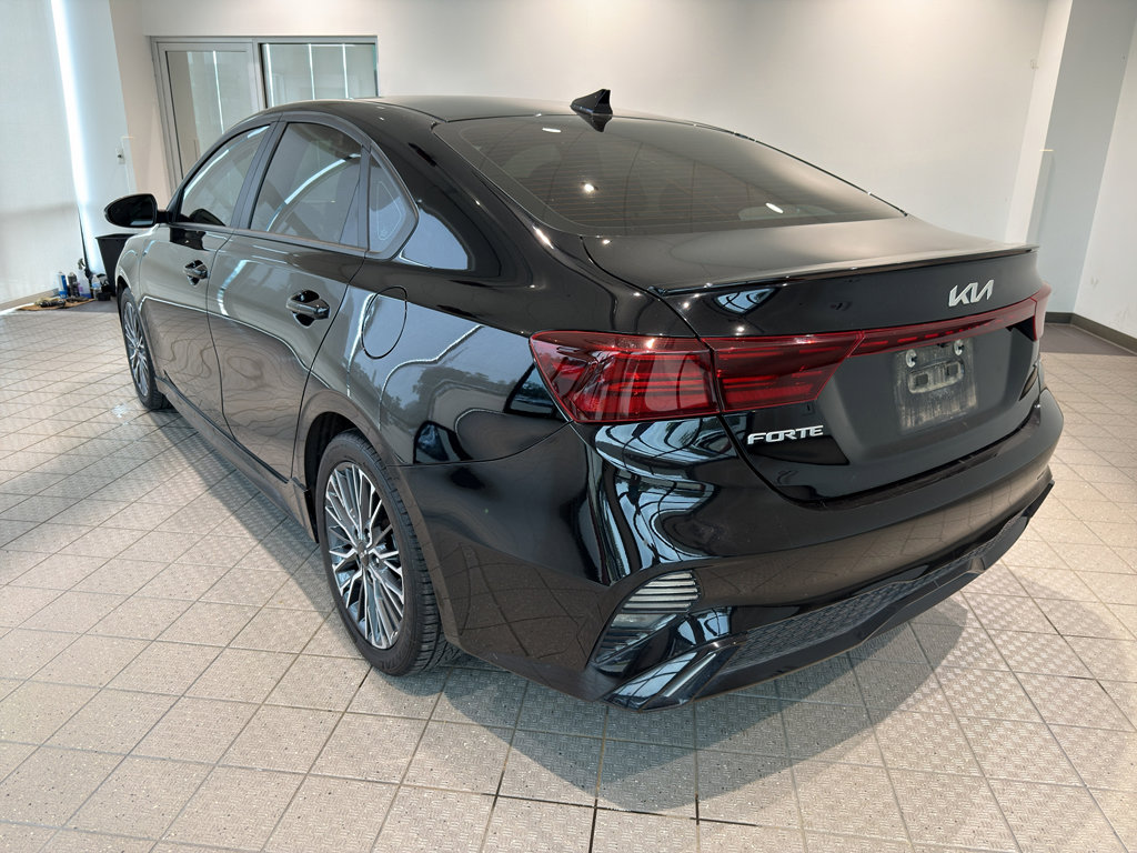 Used 2023 Kia Forte GT-Line FWD image 3