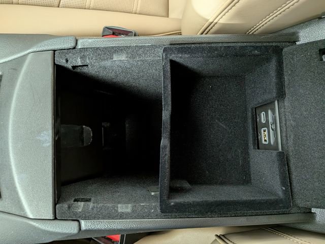 Certified 2024 Cadillac XT5 Sportv w/ Platinum Package AWD/4WD image 24