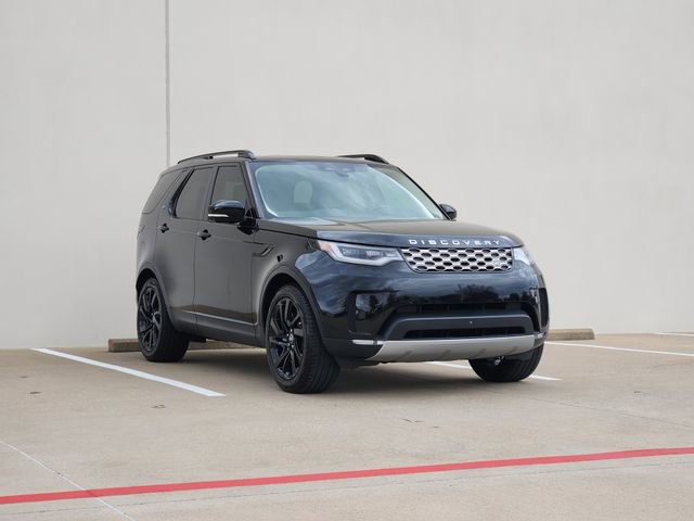 Used 2025 Land Rover Discovery S image 3