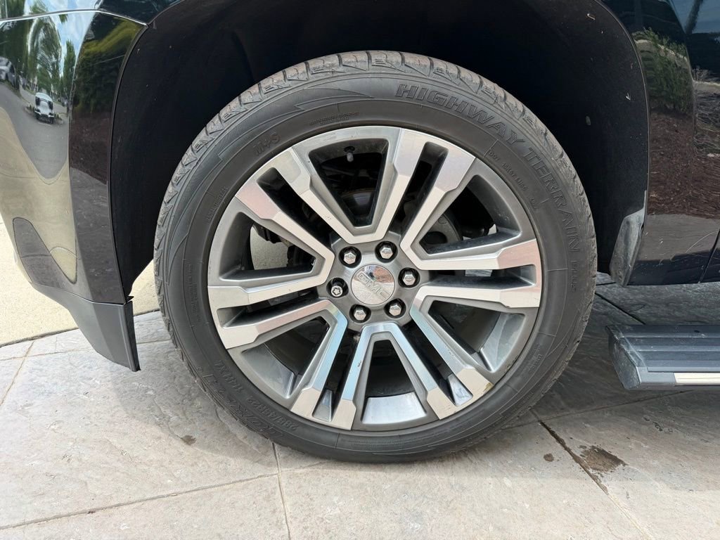 Used 2019 GMC Yukon XL Denali w/ Denali Ultimate Package AWD/4WD image 9