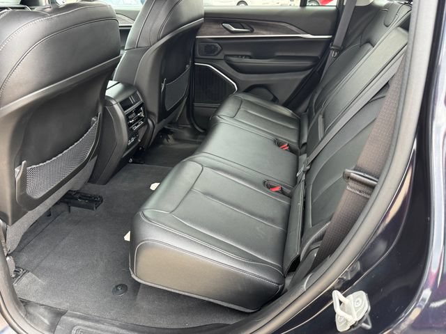 Used 2023 Jeep Grand Cherokee 4WD 4xe image 17