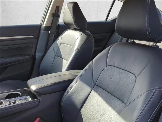Used 2023 Nissan Altima 2.5 SL image 11