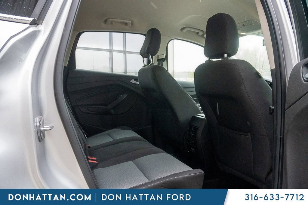 Used 2018 Ford Escape SE image 16