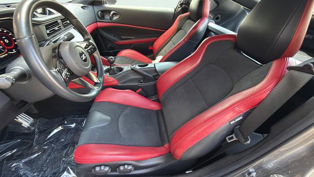 Used 2024 Nissan Z Performance w/ Floor Mat Package RWD image 12
