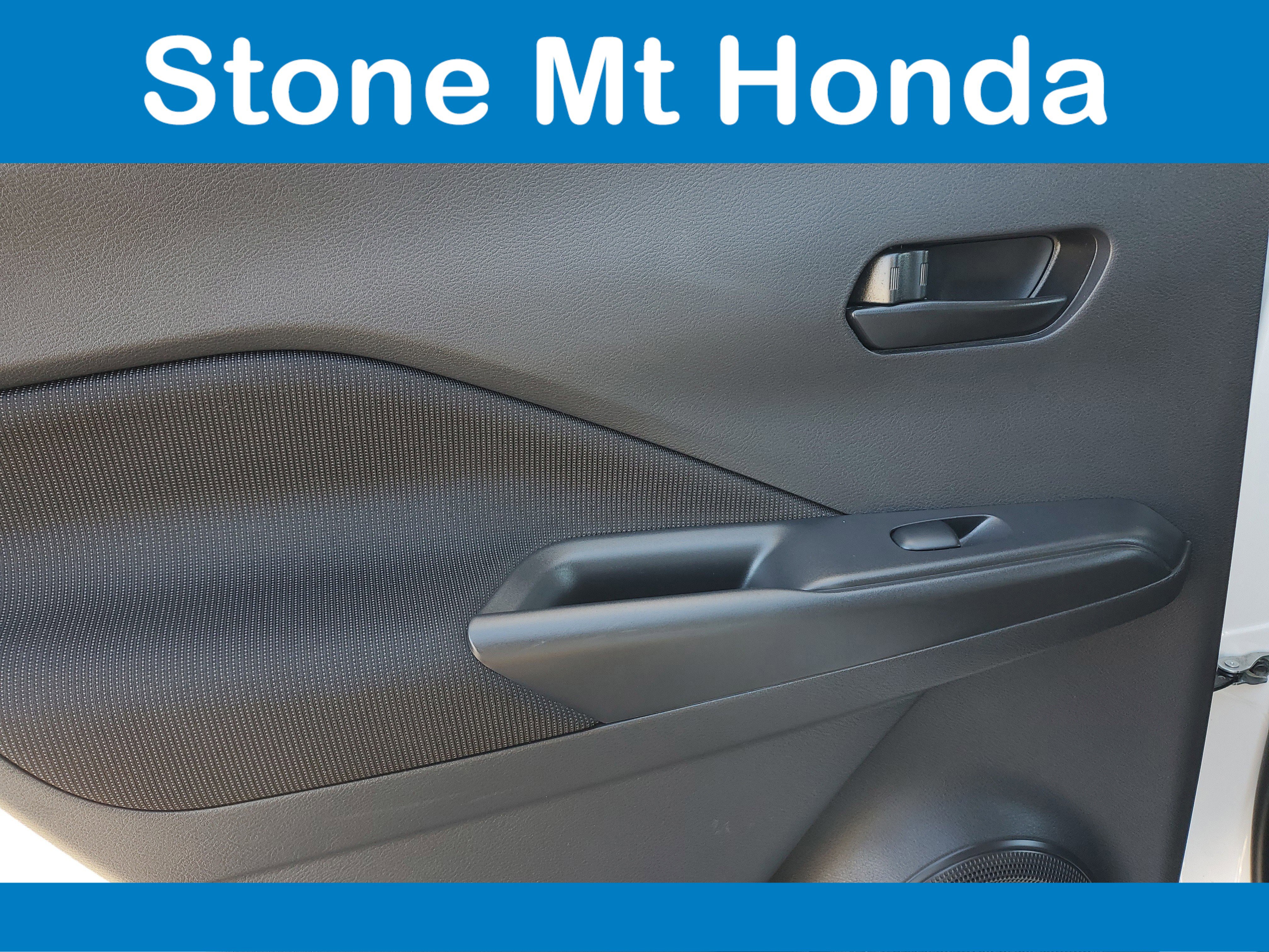 Used 2022 Nissan Kicks S image 12