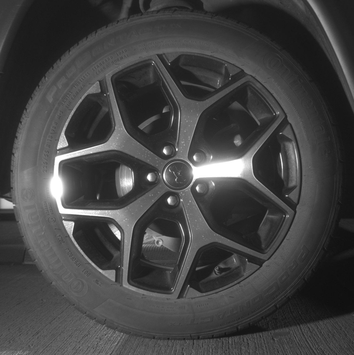 Used 2025 Jeep Compass Limited image 15