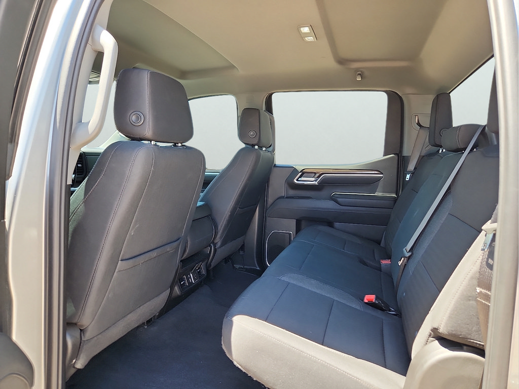 Used 2026 Chevrolet Silverado 1500 LT RWD image 15