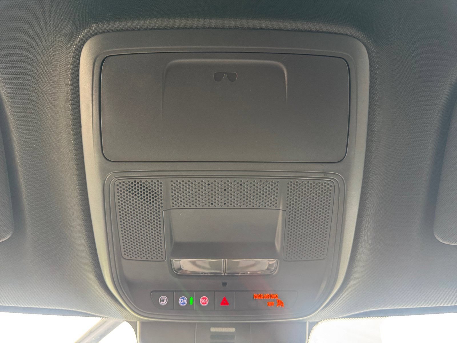 Certified 2026 GMC Acadia Elevation w/ Elevation Premium Package FWD image 26