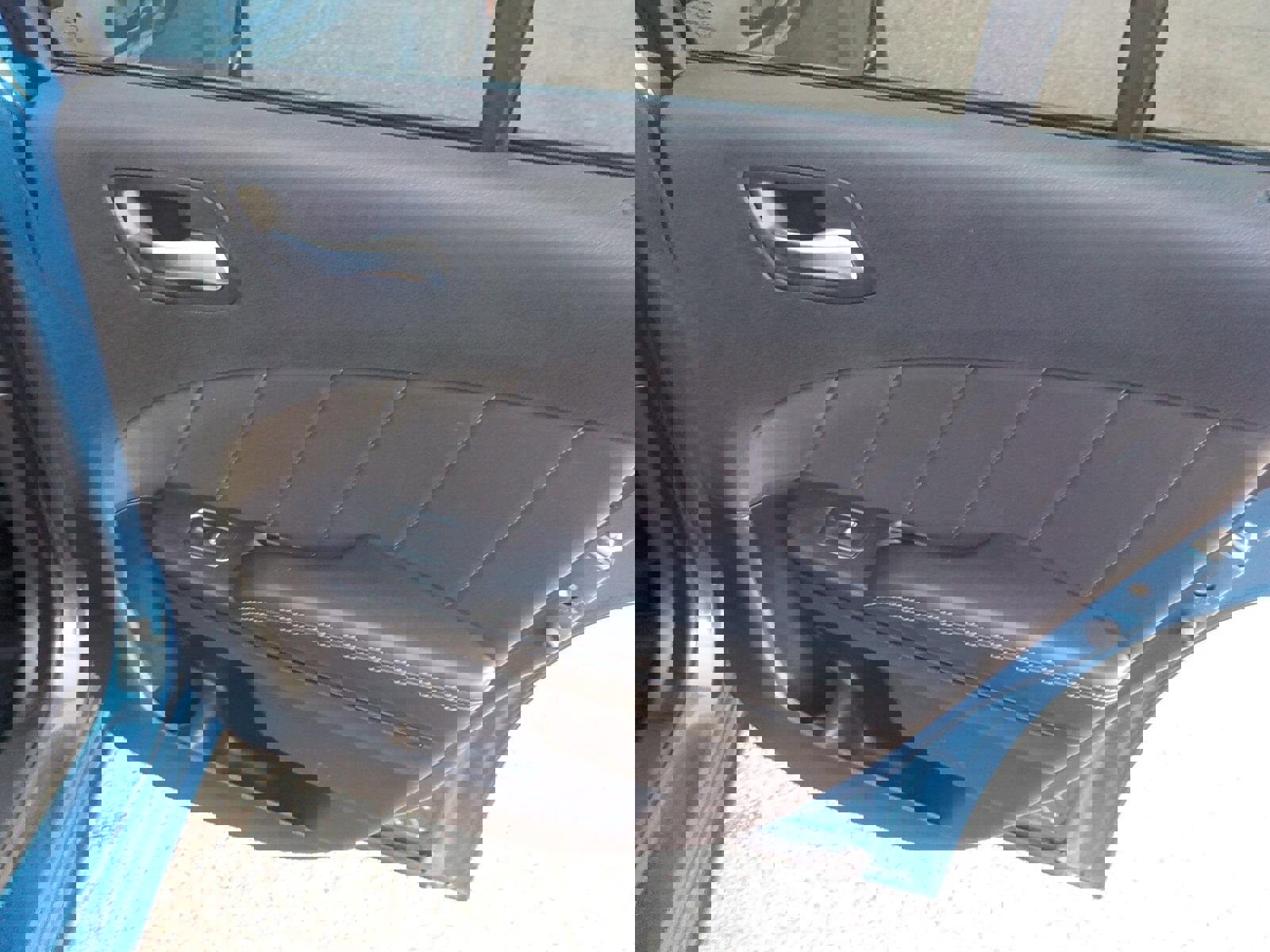 Used 2021 Dodge Charger SXT w/ Blacktop Package image 12