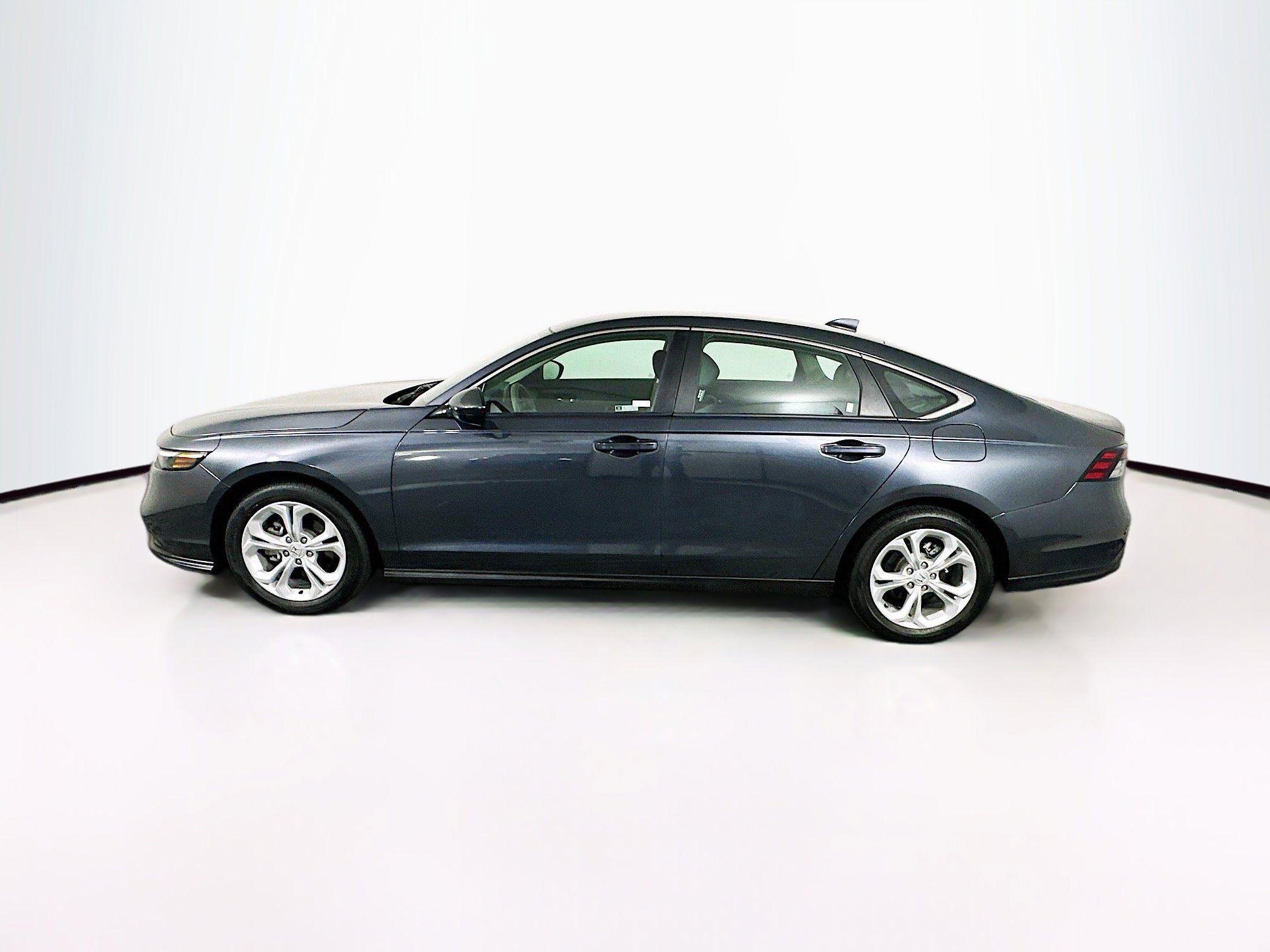 Used 2024 Honda Accord LX image 4