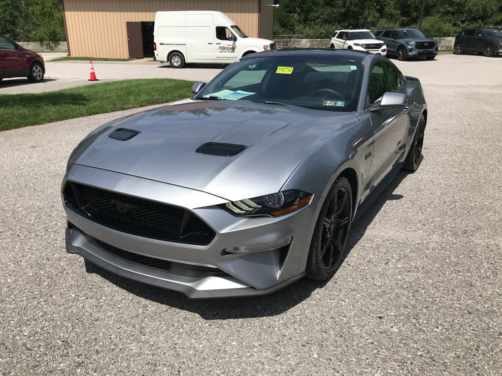Used 2020 Ford Mustang GT w/ Black Accent Package RWD image 4