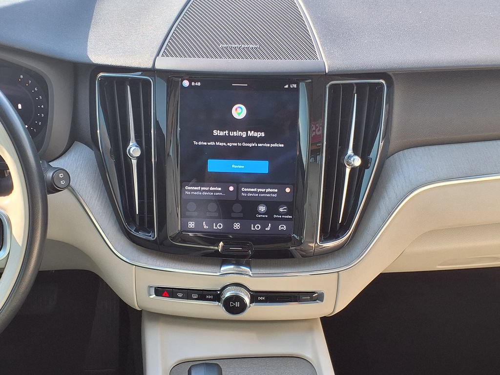 Certified 2024 Volvo XC60 B5 Plus w/ Protection Package Premier AWD/4WD image 32