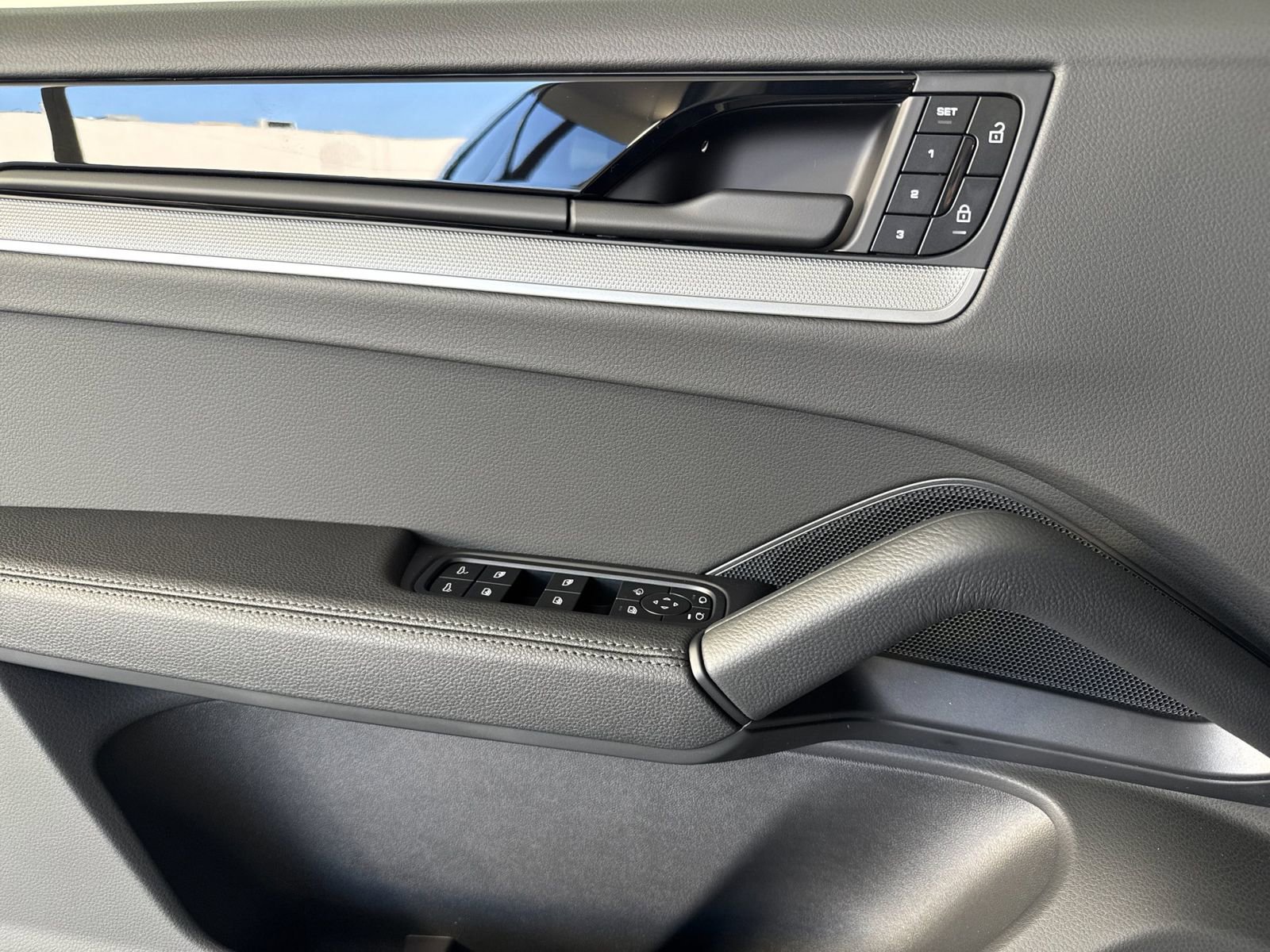 New 2026 Porsche Cayenne AWD/4WD image 12