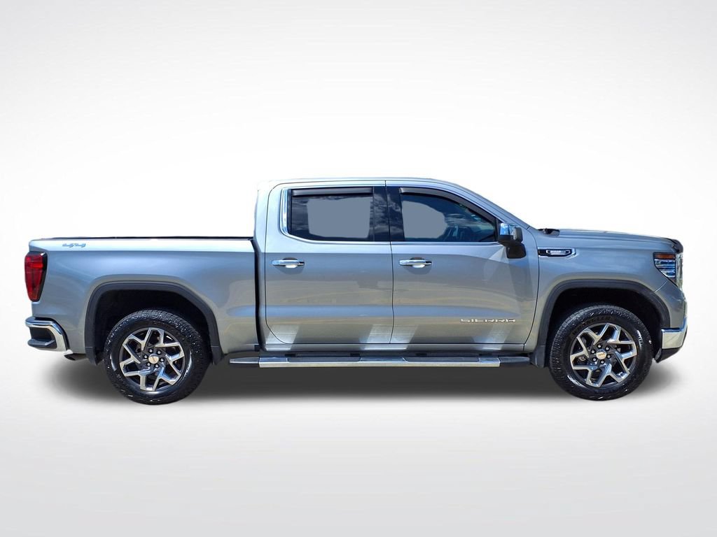 Used 2023 GMC Sierra 1500 SLT w/ SLT Premium Package AWD/4WD image 5