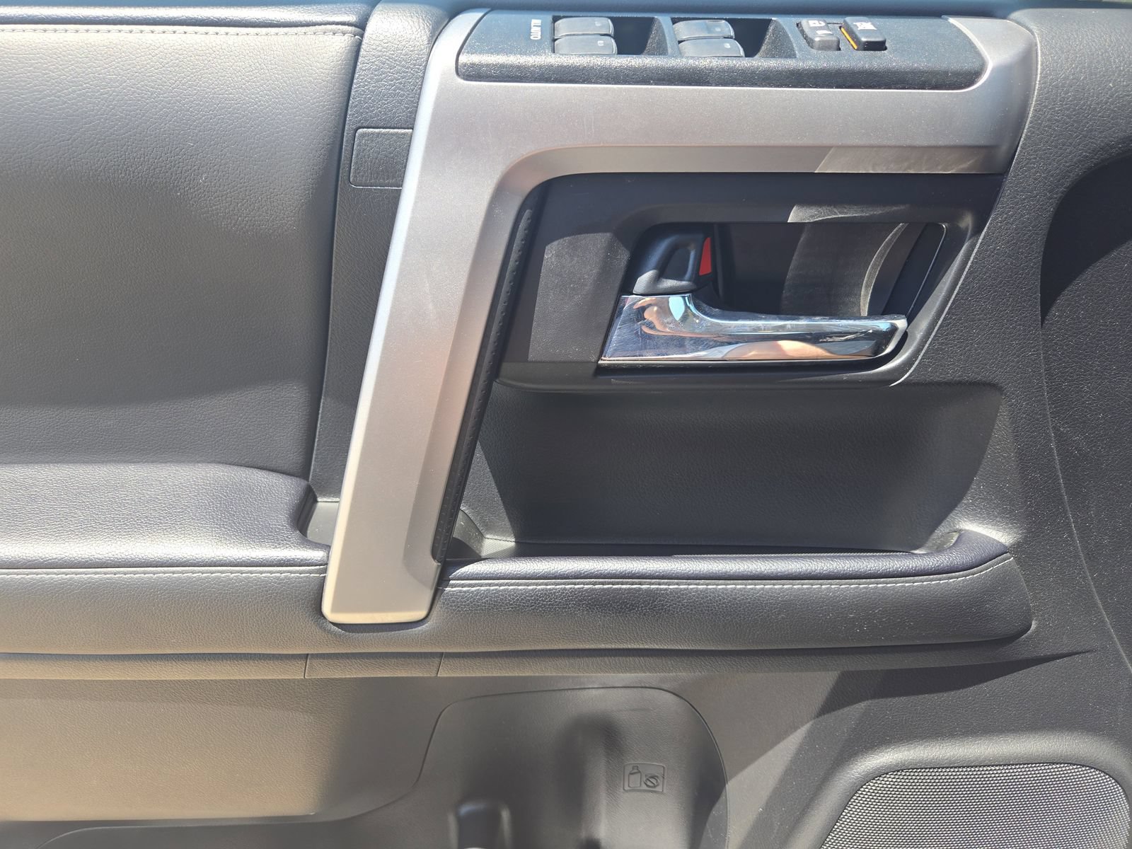 Used 2024 Toyota 4Runner SR5 RWD image 27