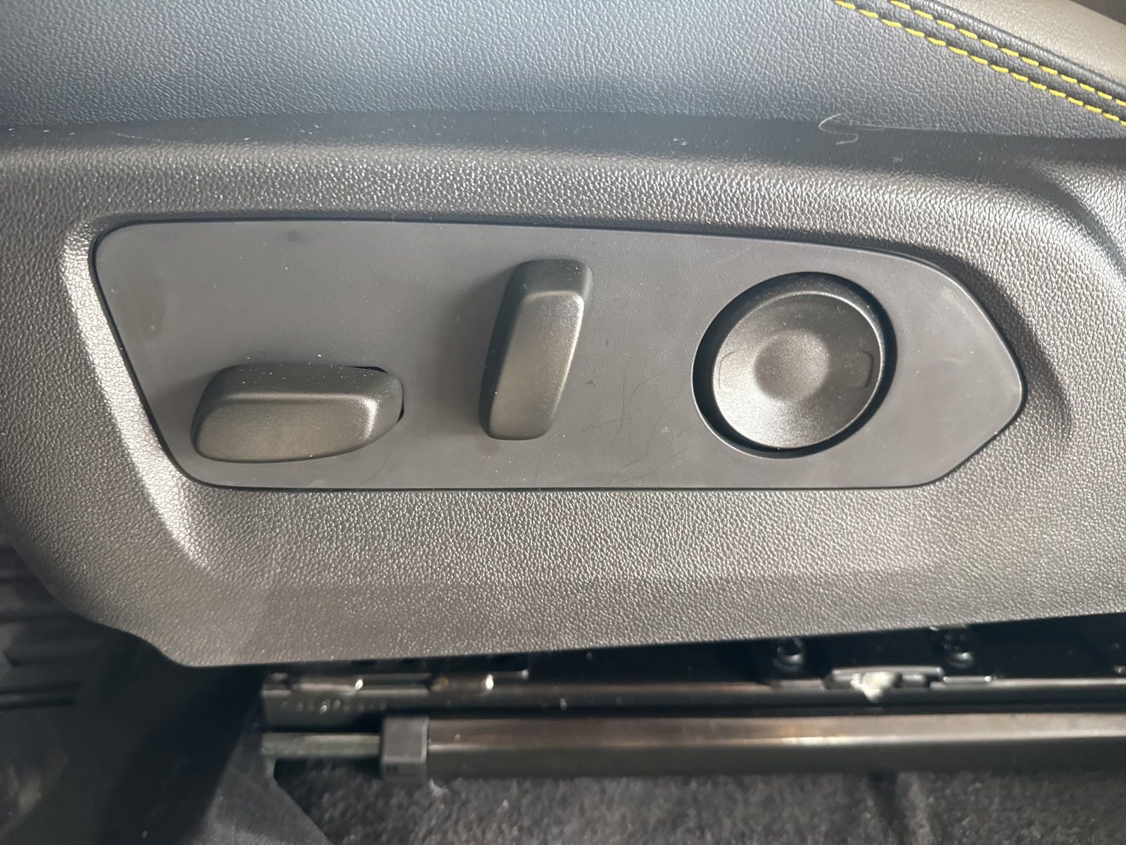 New 2026 Chevrolet Colorado ZR2 w/ ZR2 Bison Edition image 18