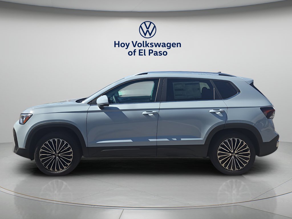 New 2026 Volkswagen Taos SE FWD image 5