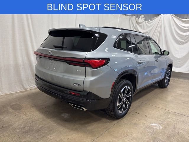 Used 2025 Buick Enclave Sport Touring image 4