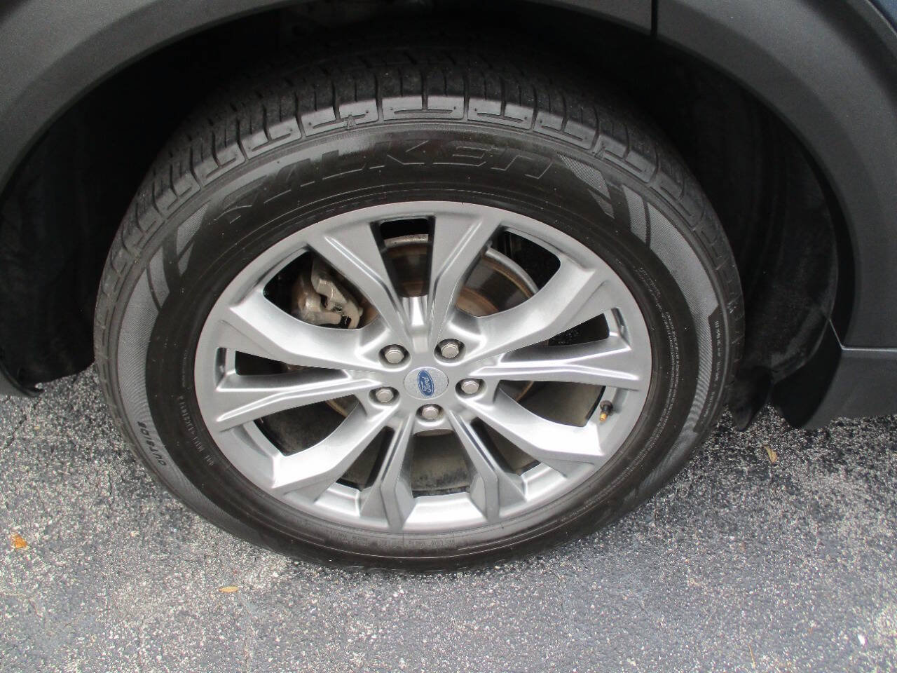 Used 2021 Ford Explorer Limited w/ Equipment Group 301A RWD image 40
